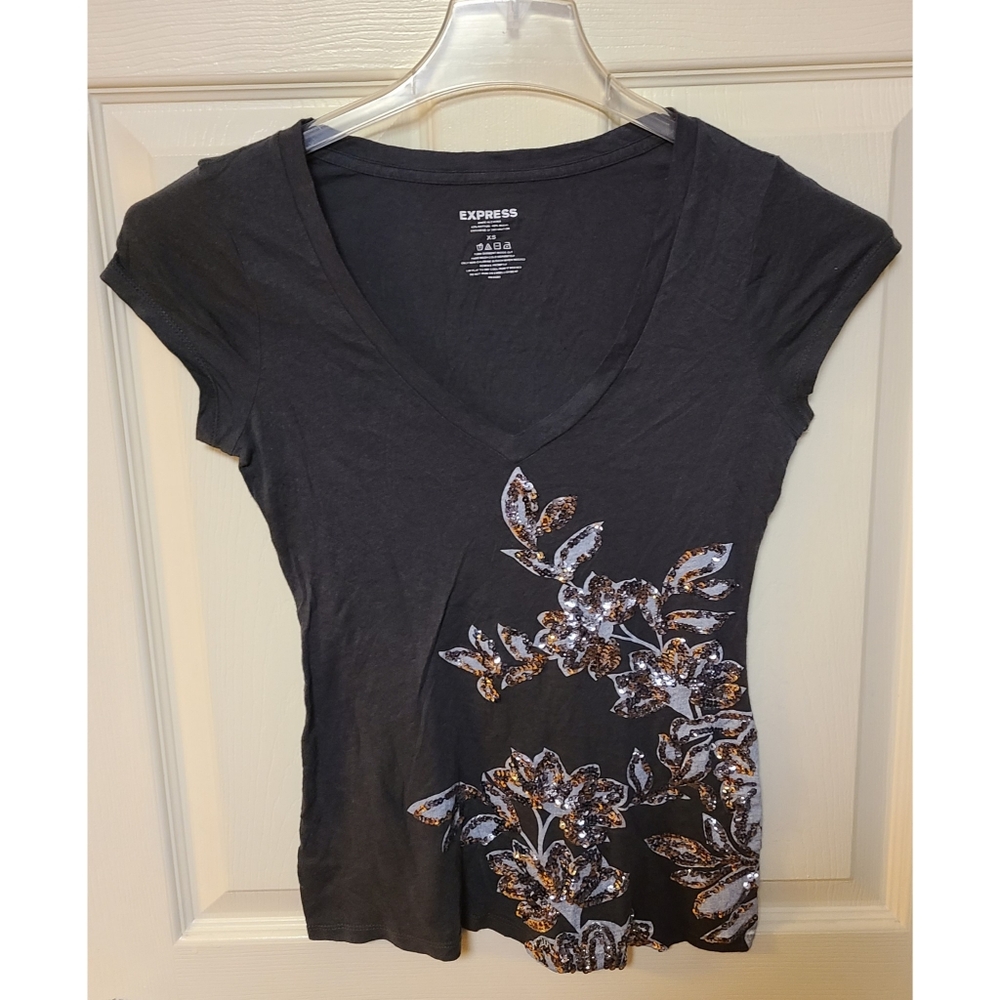 EUC XS Express Patterned Top